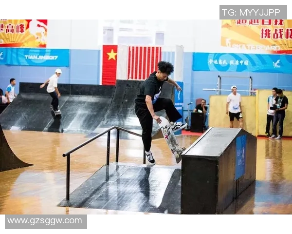 南京滑板队在滑板精英赛中的默契配合与精彩表现分析
