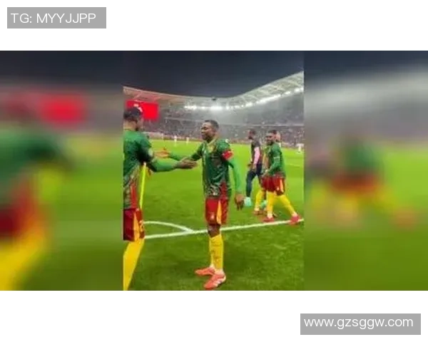 足球与大炮的激情碰撞探索运动与力量的完美结合