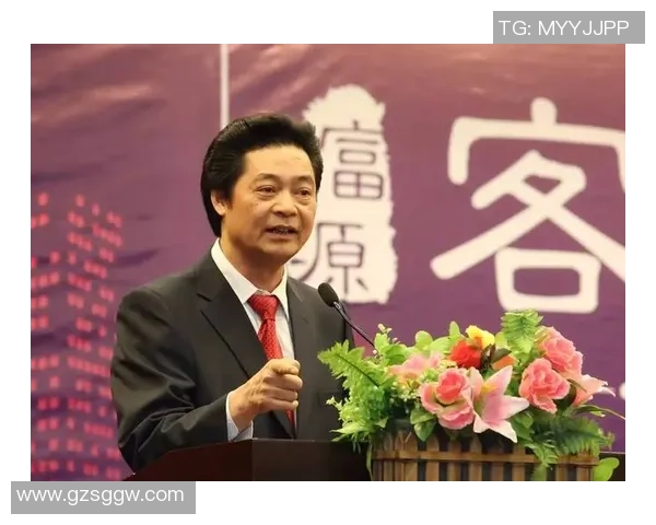 豪门风云中的足球球员亲笔信揭示职业生涯背后的心路历程与奋斗故事