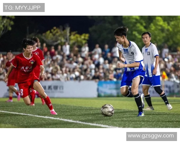 足球虽累但激情无限让我们在绿茵场上追逐梦想与快乐 足球虽累但激情无限让我们在绿茵场上追逐梦想与快乐